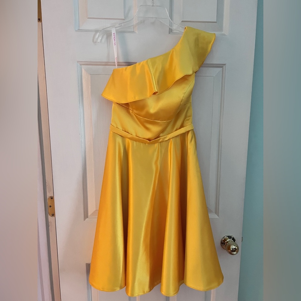 JJ House yellow one shoulder flare cocktail dress size 2